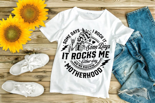 Motherhood T-shirt image 0